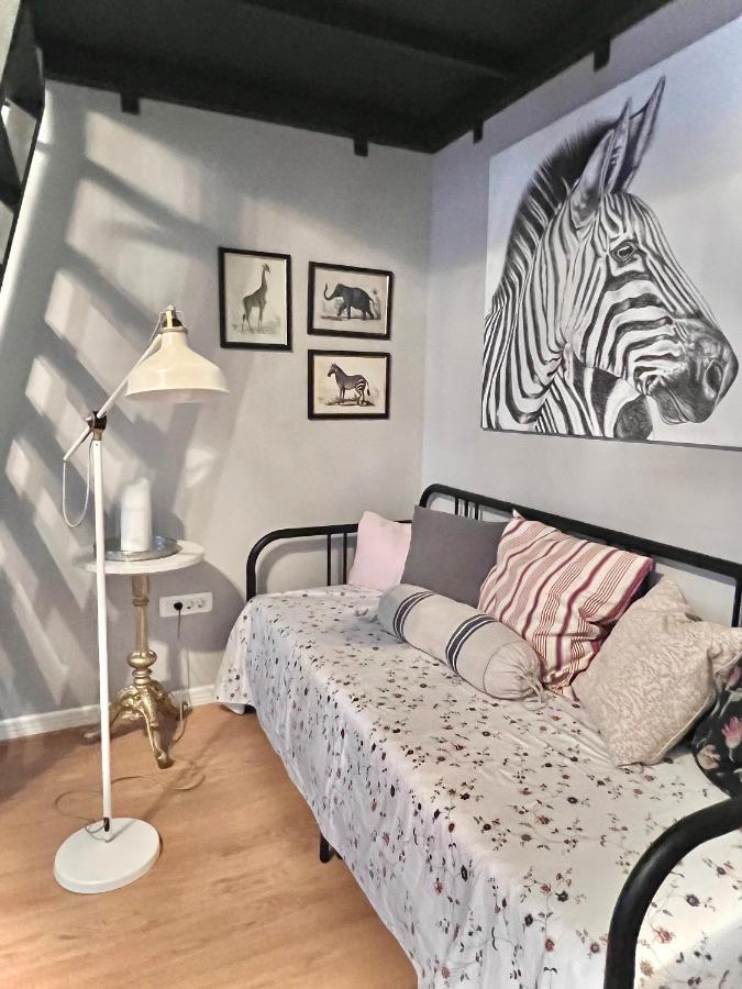 Central Dainty - Boutique Apartment In Zagreb City Centre ภายนอก รูปภาพ