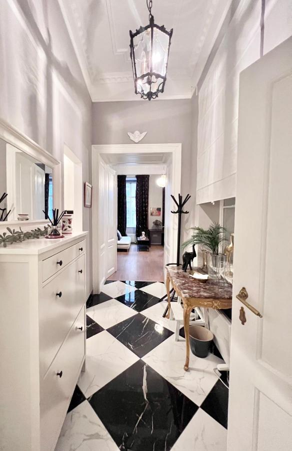 Central Dainty - Boutique Apartment In Zagreb City Centre ภายนอก รูปภาพ